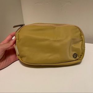NWT lululemon belt bag